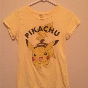 CUTE pikachu Pokémon yellow tee